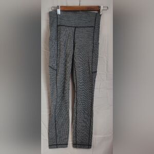 Lululemon leggings size‎ 4